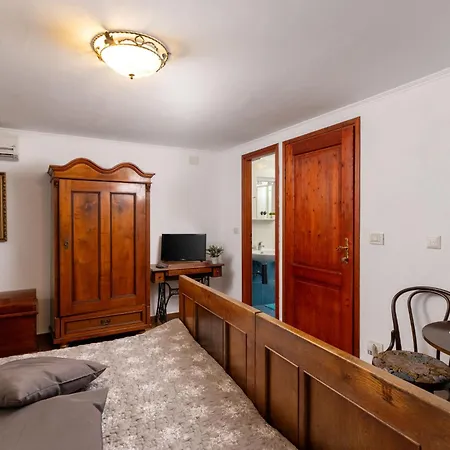 Gianni By Interhome Vikendica